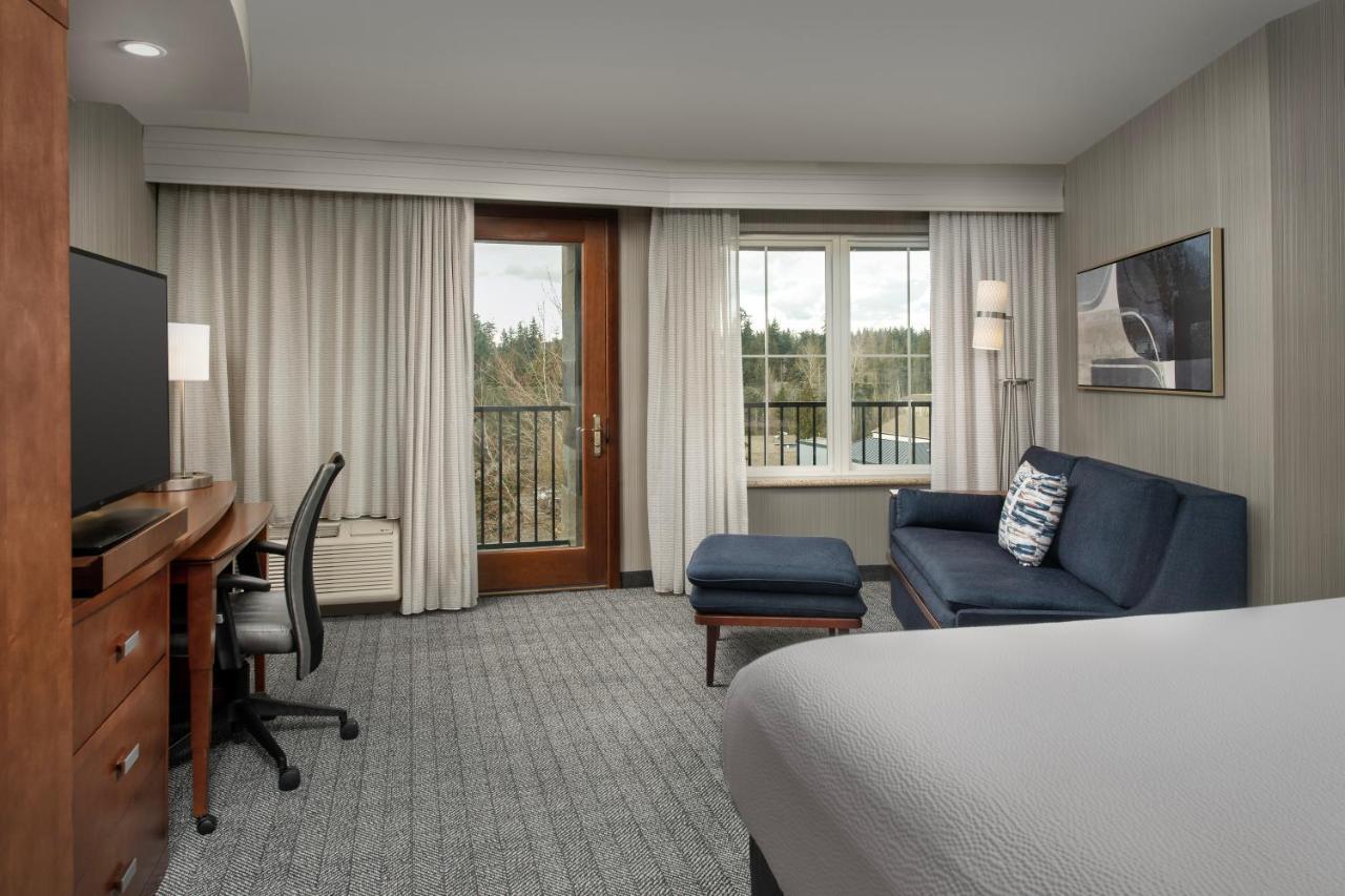 Courtyard By Marriott Seattle Hotel