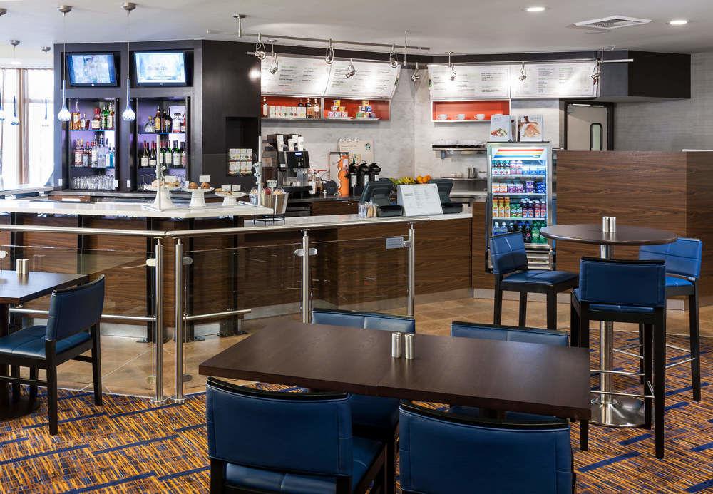Courtyard By Marriott Seattle Hotel