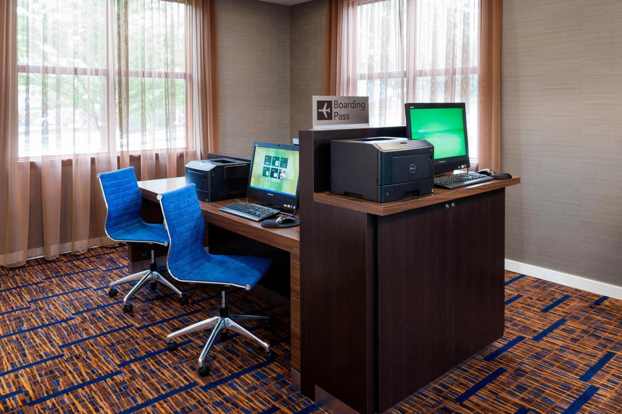 Courtyard By Marriott Seattle Hotel 3*